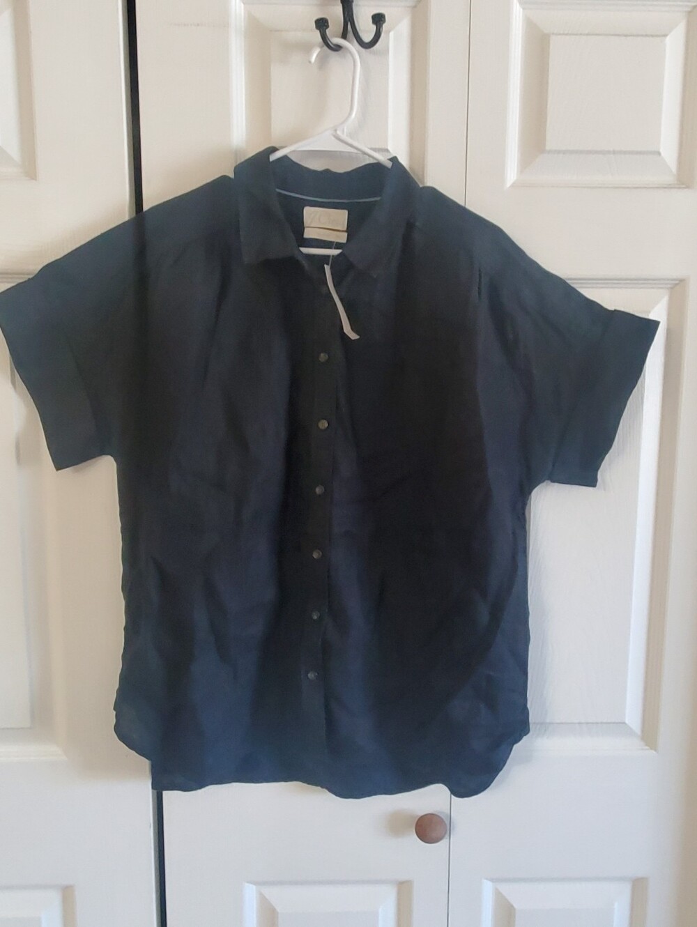 J CREW BAIRD MCNUTT IRISH LINEN NWT LARGE RELAXED BUTTON UP SHIRT.  BLACK